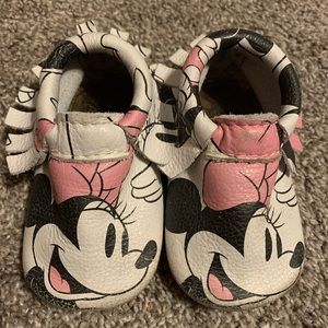 Size 3 Minnie Mouse mini sole